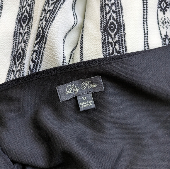 NWT Lily Rose Romper - Picture 2 of 5